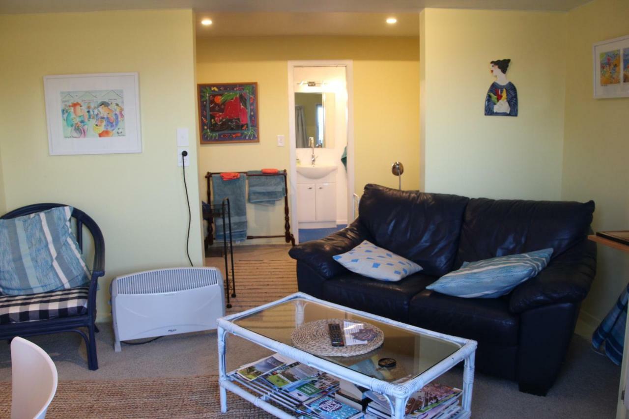 Laughing Fish Studio Apartment Mapua Bagian luar foto