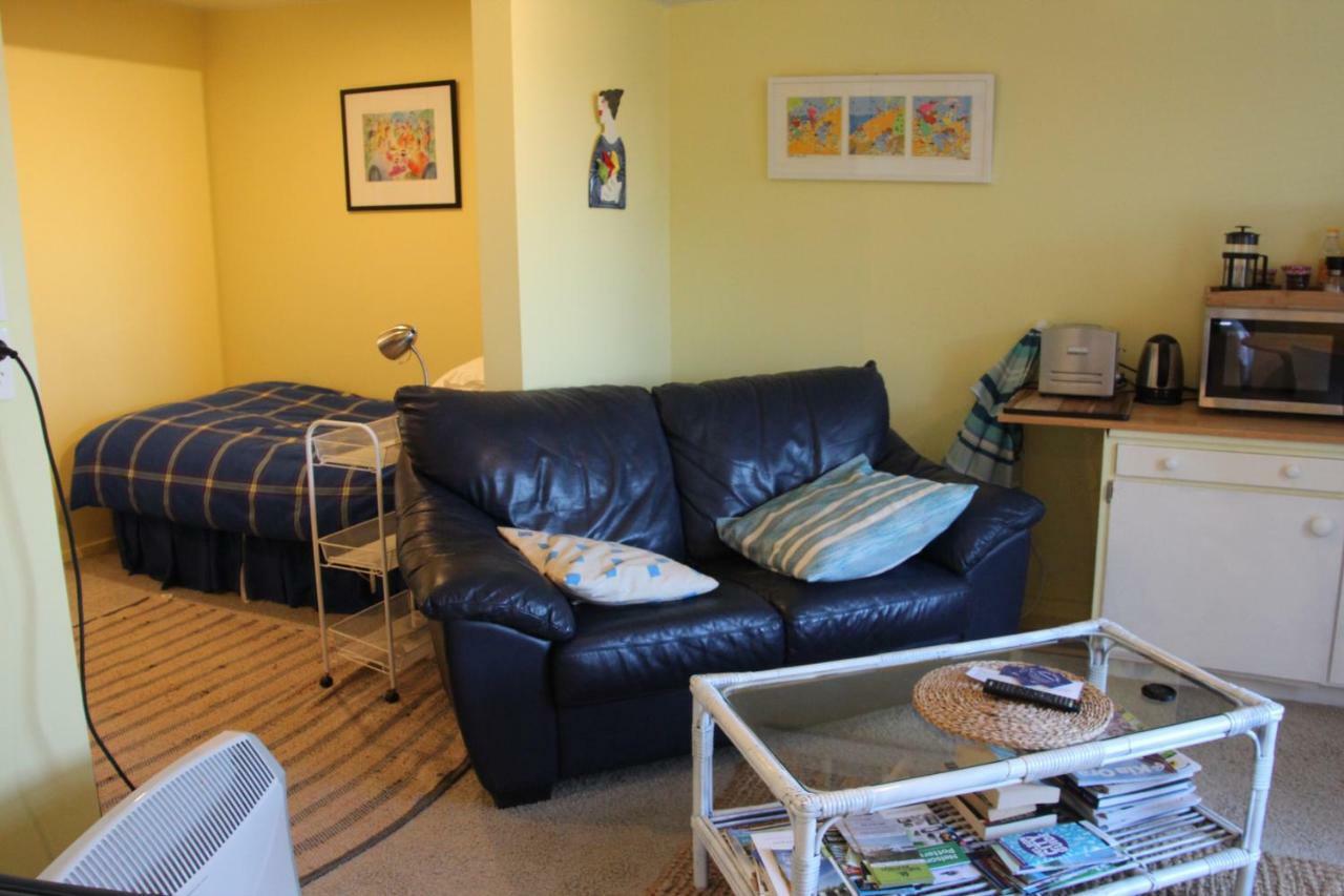 Laughing Fish Studio Apartment Mapua Bagian luar foto